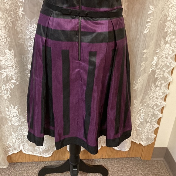 EUC Danny & Nicole Dress - Picture 8 of 11